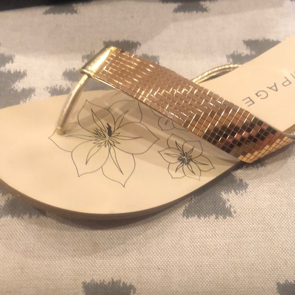 Rampage gold Lydia sandals, size 8M - Picture 2 of 8